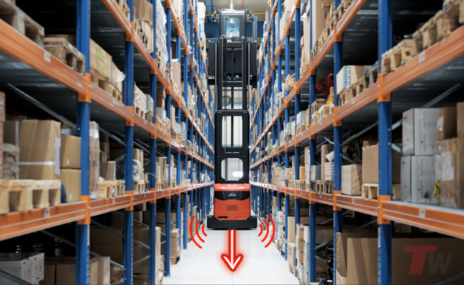 Linde VNA truck